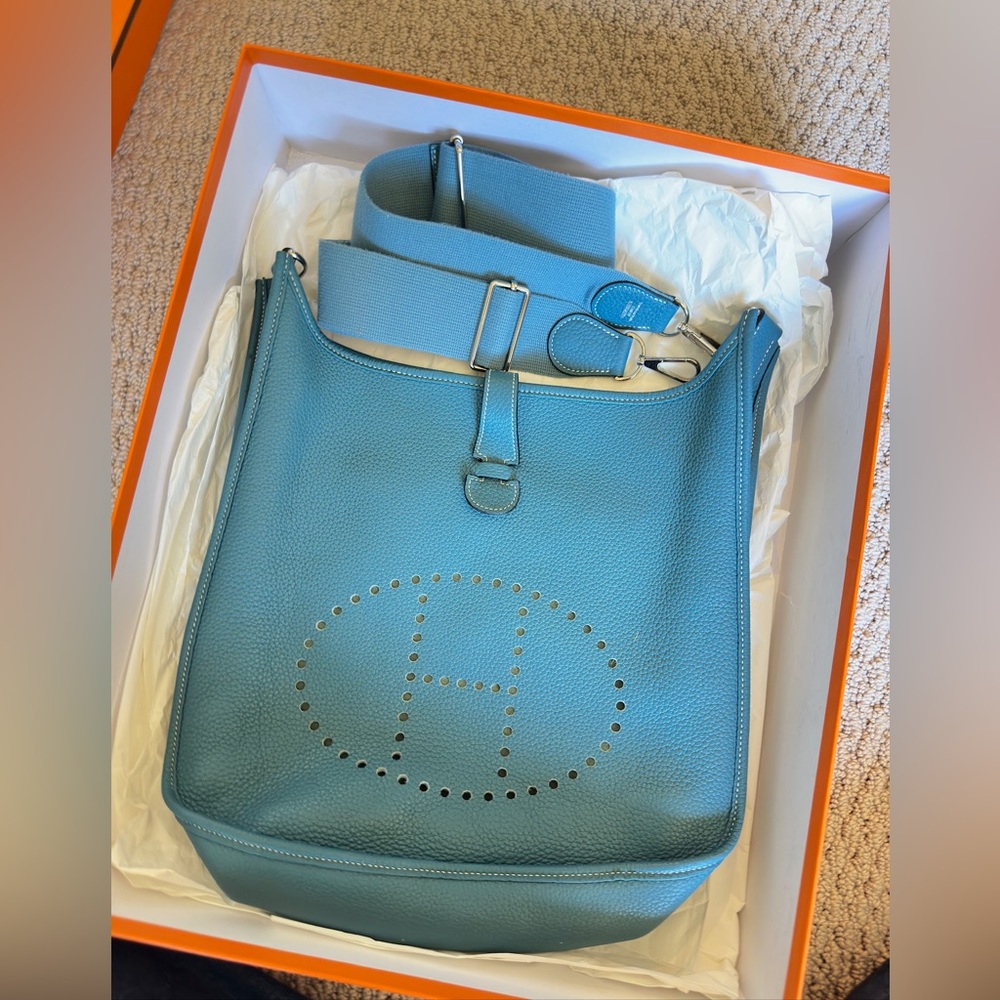 Hermes Bag Used Like New With Box